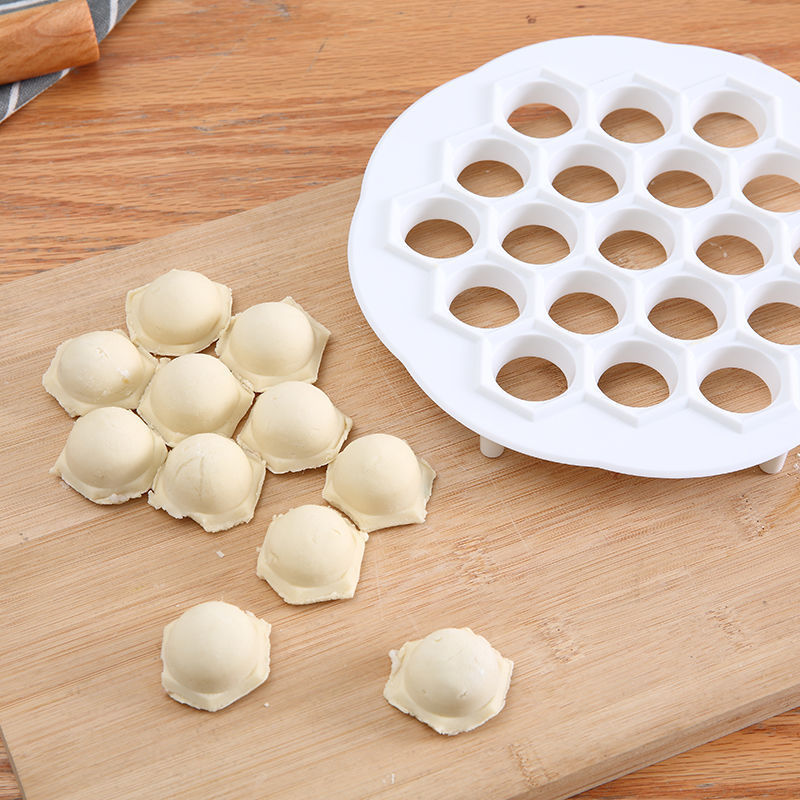 Kitchen Gadgets For Cooking - Stampo per Ravioli a 19 Fori,